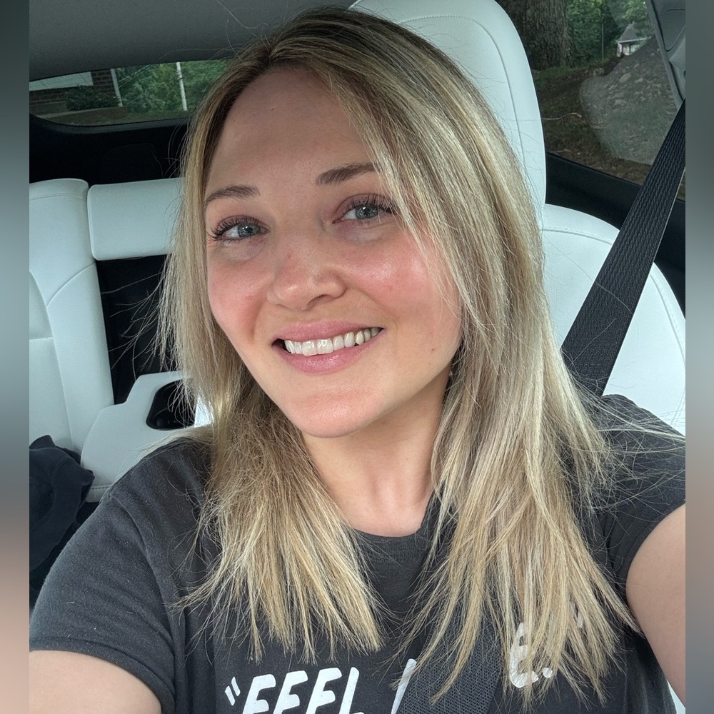 Meet your Posher, Julia